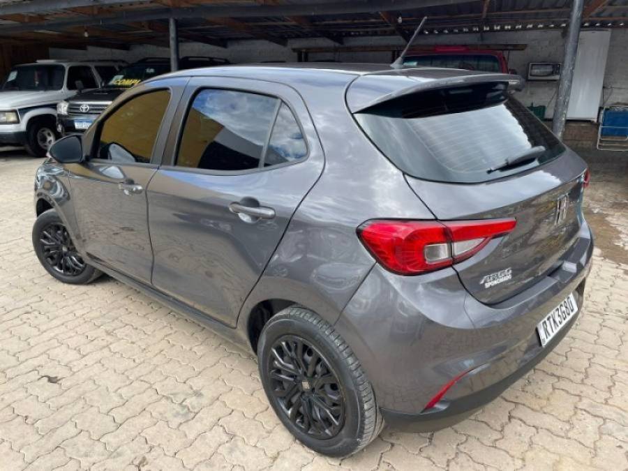 FIAT - ARGO - 2022/2022 - Preta - R$ 60.900,00