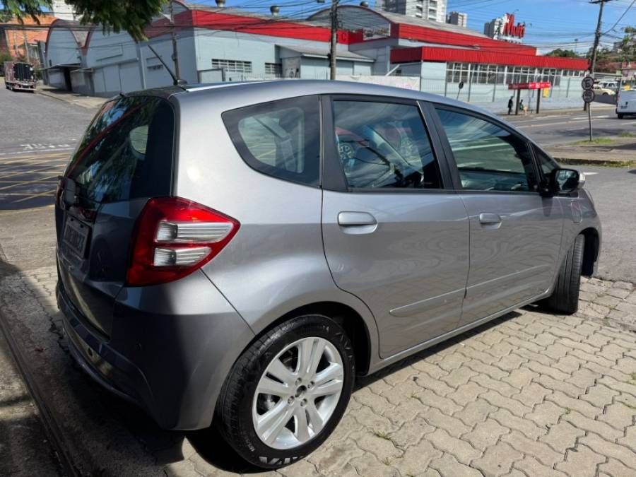 HONDA - FIT - 2013/2013 - Cinza - R$ 53.900,00