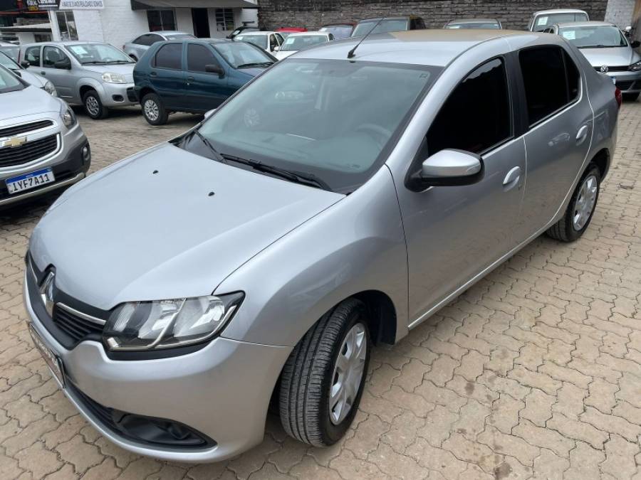 RENAULT - LOGAN - 2014/2014 - Prata - R$ 35.900,00