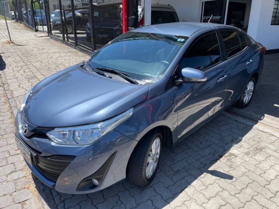 TOYOTA - YARIS - 2019/2019 - Azul - R$ 74.900,00