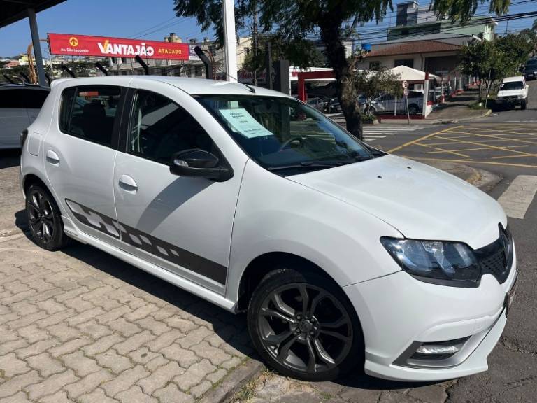 RENAULT - SANDERO - 2016/2016 - Branca - R$ 58.900,00