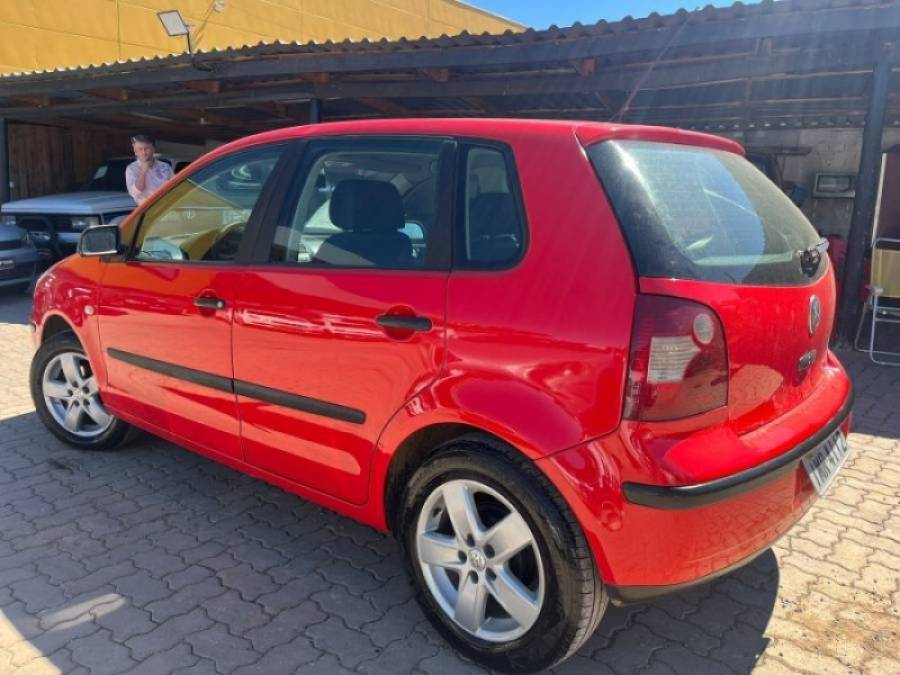 VOLKSWAGEN - POLO - 2005/2005 - Vermelha - R$ 26.900,00