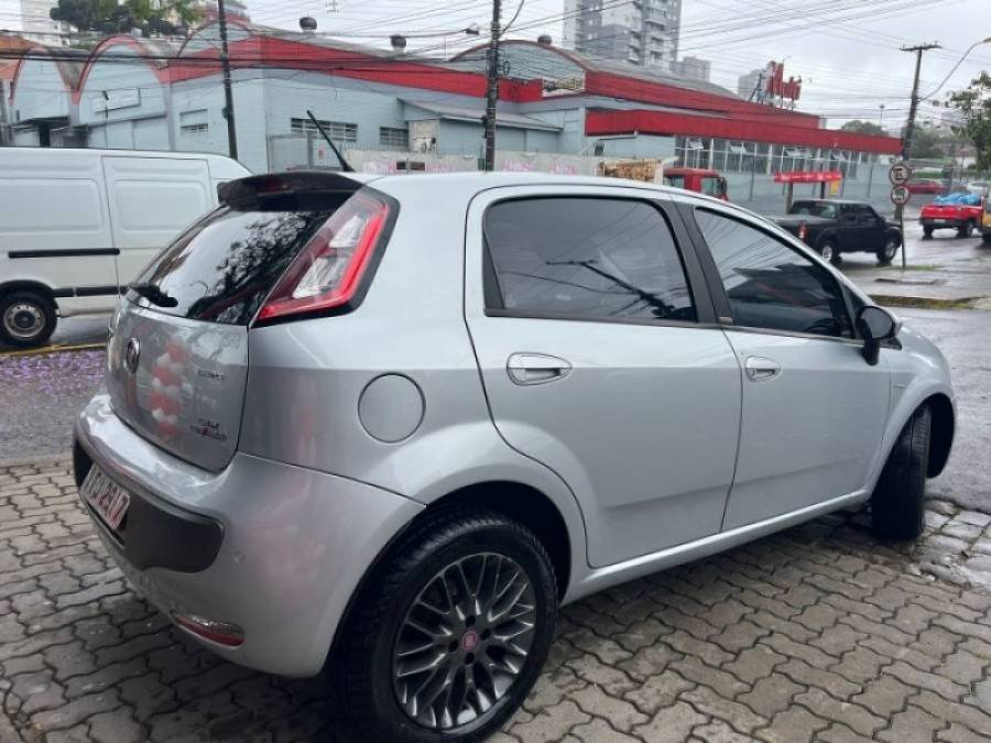 FIAT - PUNTO - 2013/2013 - Prata - R$ 33.900,00