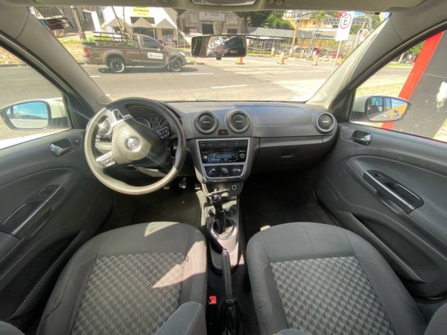 VOLKSWAGEN - VOYAGE - 2016/2016 - Branca - R$ 44.900,00