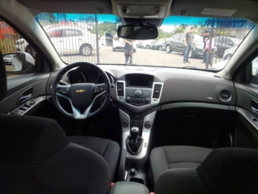 CHEVROLET - CRUZE - 2014/2014 - Branca - R$ 59.990,00