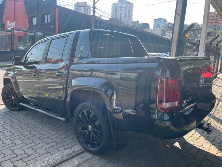 VOLKSWAGEN - AMAROK - 2022/2022 - Preta - R$ 219.990,00