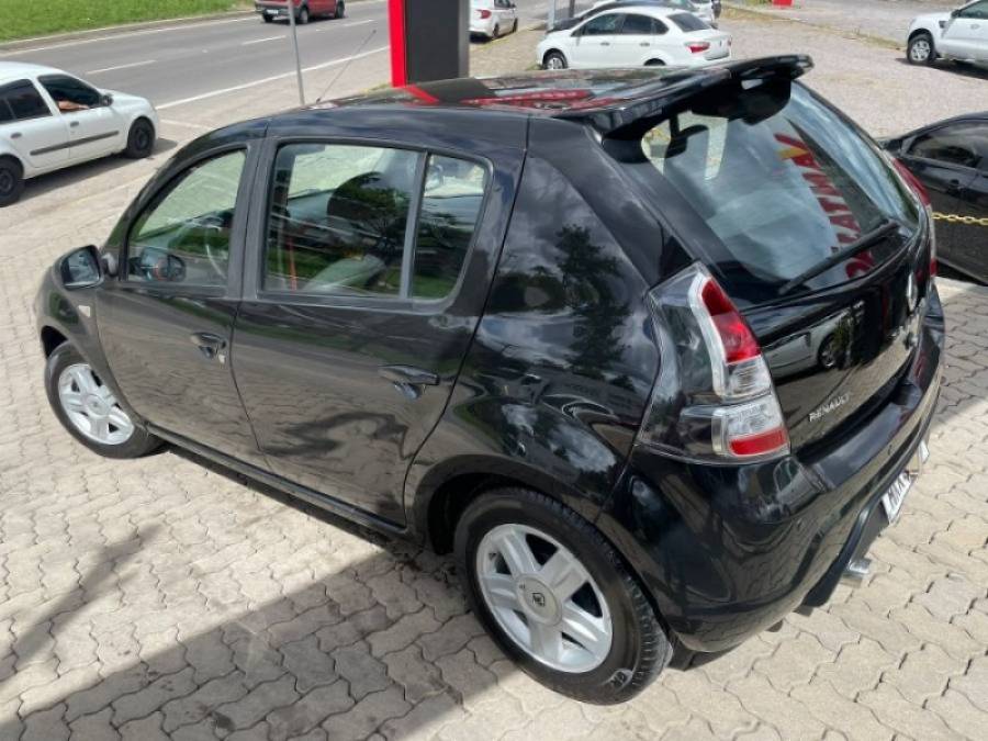 RENAULT - SANDERO - 2013/2013 - Preta - R$ 35.900,00