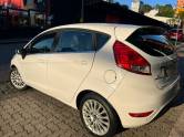 FORD - FIESTA - 2015/2015 - Branca - R$ 48.900,00