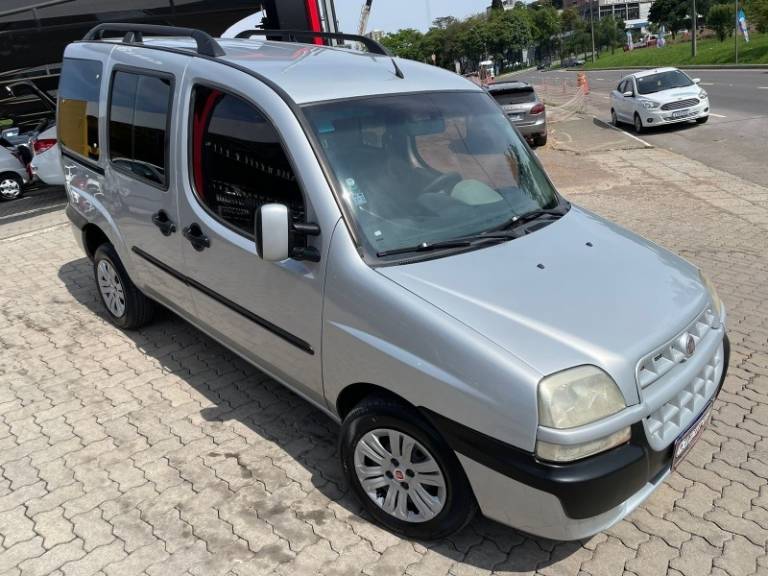 FIAT - DOBLÓ - 2009/2009 - Prata - R$ 38.900,00