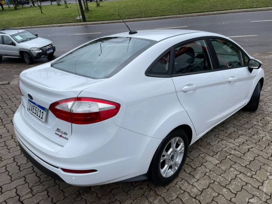 FORD - FIESTA - 2014/2014 - Branca - R$ 39.990,00