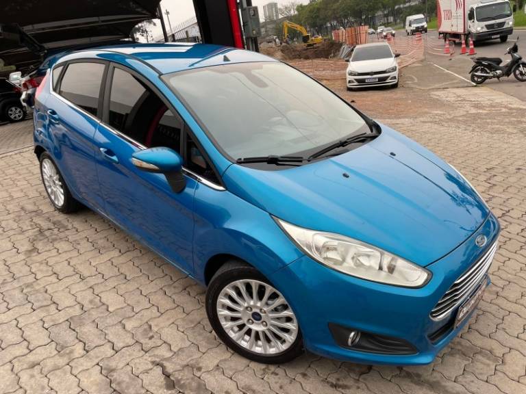 FORD - FIESTA - 2014/2014 - Azul - R$ 44.900,00