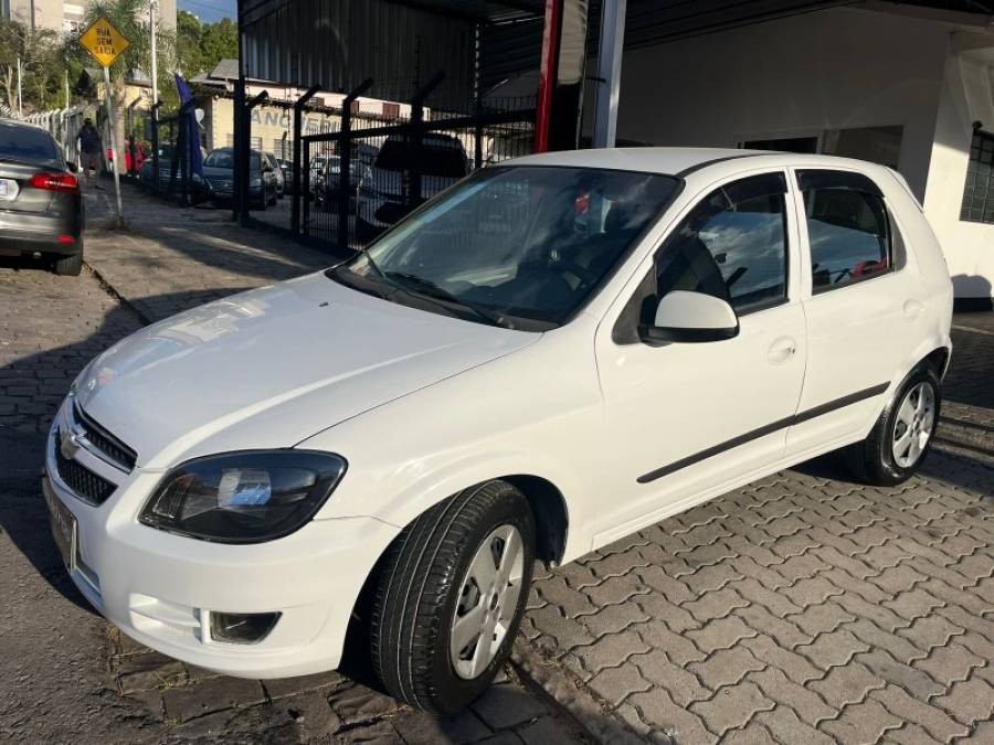 CHEVROLET - CELTA - 2014/2014 - Branca - R$ 34.900,00