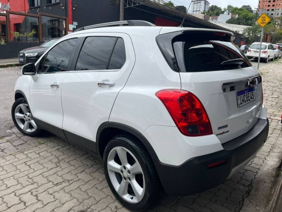 CHEVROLET - TRACKER - 2015/2015 - Branca - R$ 69.990,00