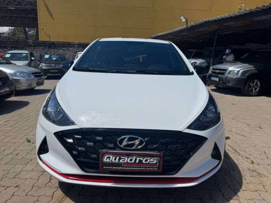 HYUNDAI - HB20 - 2022/2022 - Branca - R$ 79.900,00