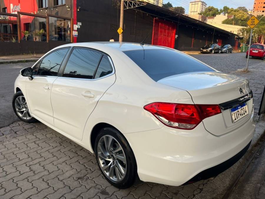 CITROËN - C4 LOUNGE - 2014/2014 - Branca - R$ 45.900,00