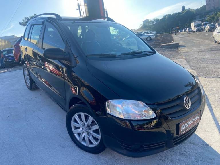 VOLKSWAGEN - SPACEFOX - 2010/2010 - Preta - R$ 30.900,00