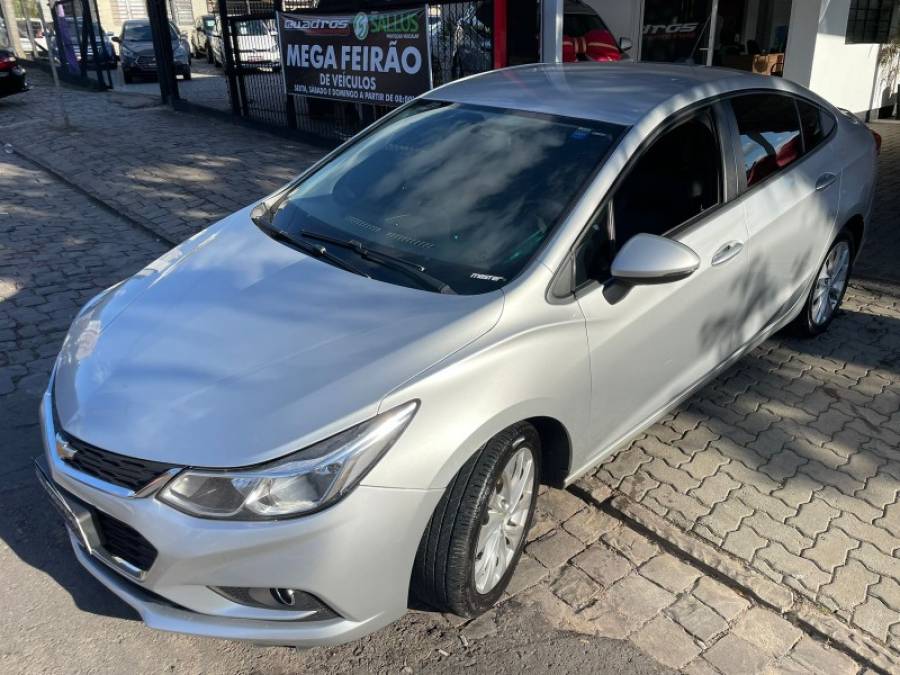 CHEVROLET - CRUZE - 2018/2018 - Branca - R$ 86.900,00