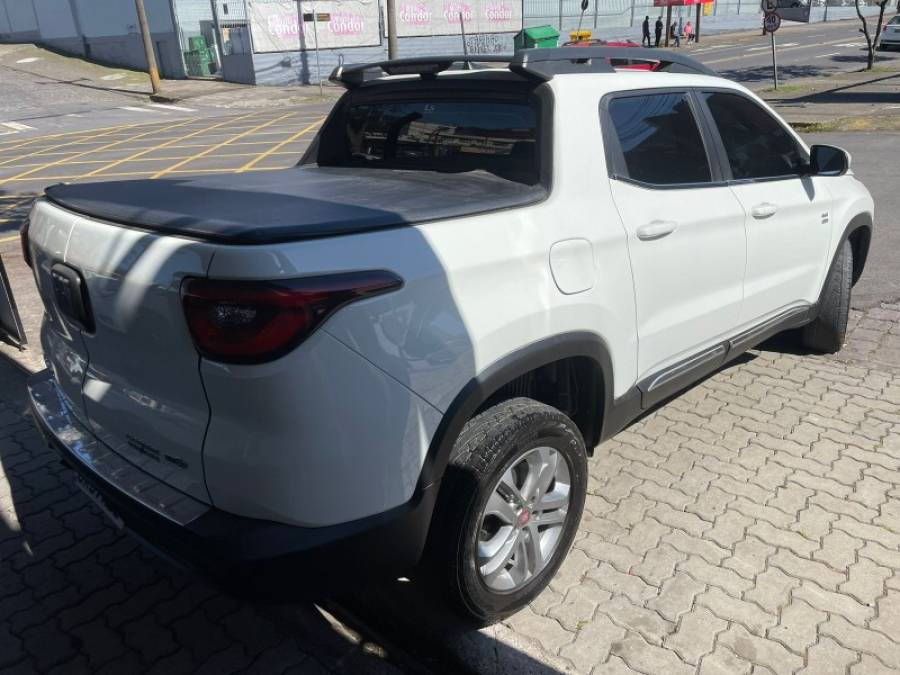 FIAT - TORO - 2021/2021 - Branca - R$ 116.900,00