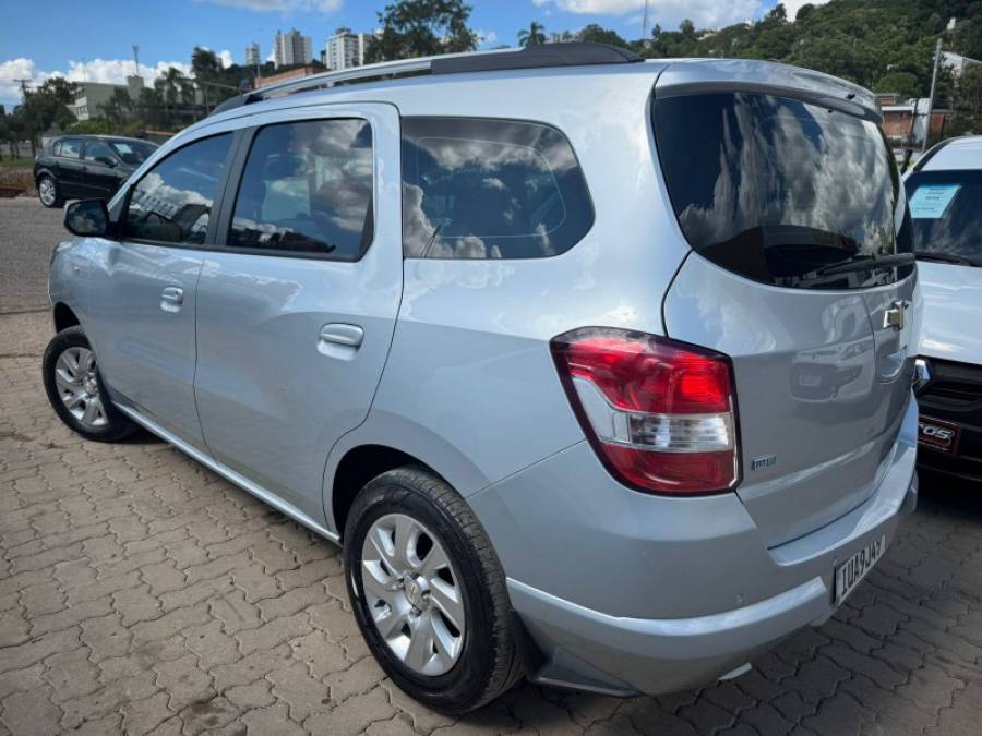 CHEVROLET - SPIN - 2013/2013 - Prata - R$ 53.900,00