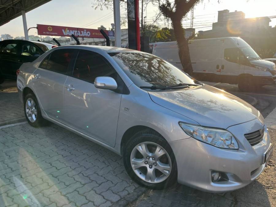 TOYOTA - COROLLA - 2010/2010 - Prata - R$ 55.900,00