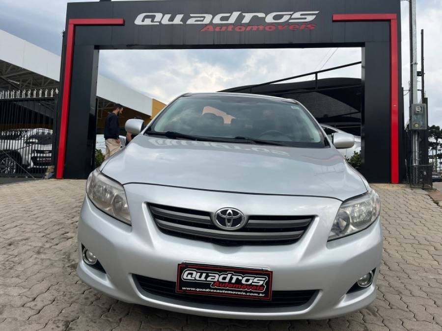 TOYOTA - COROLLA - 2011/2011 - Prata - R$ 55.900,00