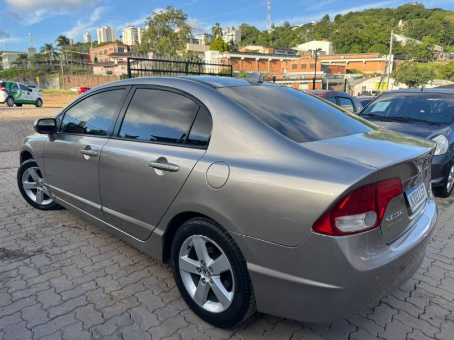 HONDA - CIVIC - 2008/2008 - Dourada - R$ 42.900,00