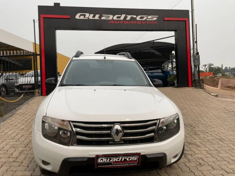 RENAULT - DUSTER - 2015/2015 - Branca - R$ 53.900,00