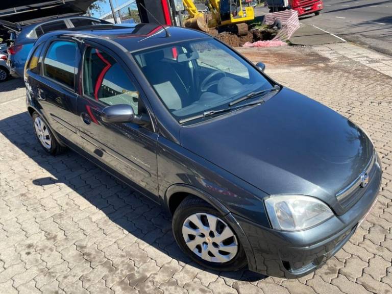 CHEVROLET - CORSA - 2009/2009 - Cinza - R$ 29.900,00