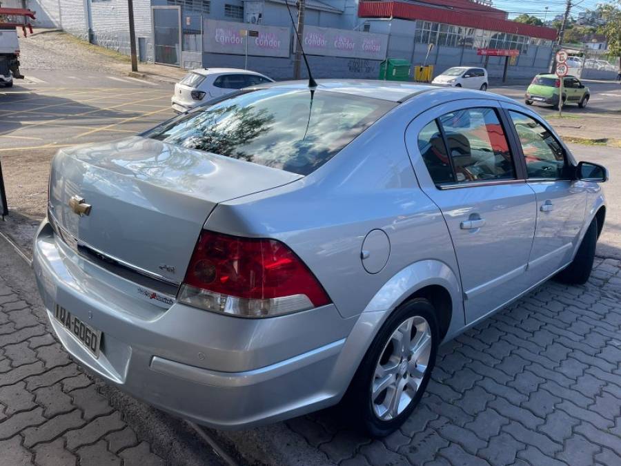 CHEVROLET - VECTRA - 2010/2010 - Prata - R$ 36.900,00