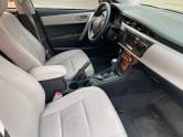 TOYOTA - COROLLA - 2016/2016 - Branca - R$ 85.900,00