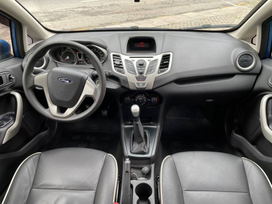 FORD - FIESTA - 2011/2011 - Azul - R$ 39.900,00