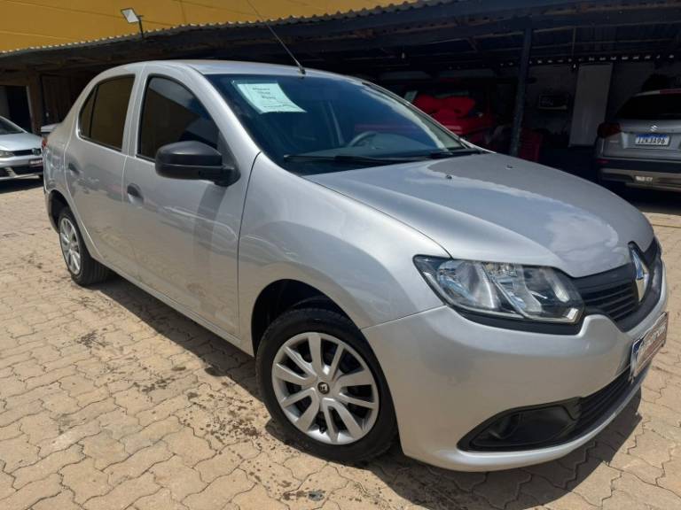 RENAULT - LOGAN - 2020/2020 - Prata - R$ 43.900,00