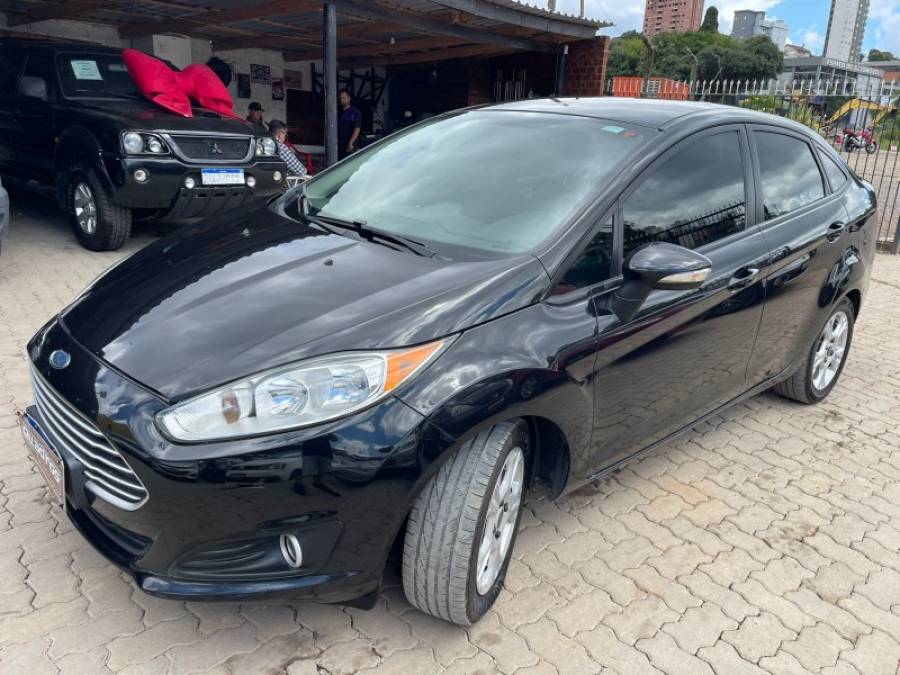 FORD - FIESTA - 2014/2014 - Preta - R$ 39.990,00