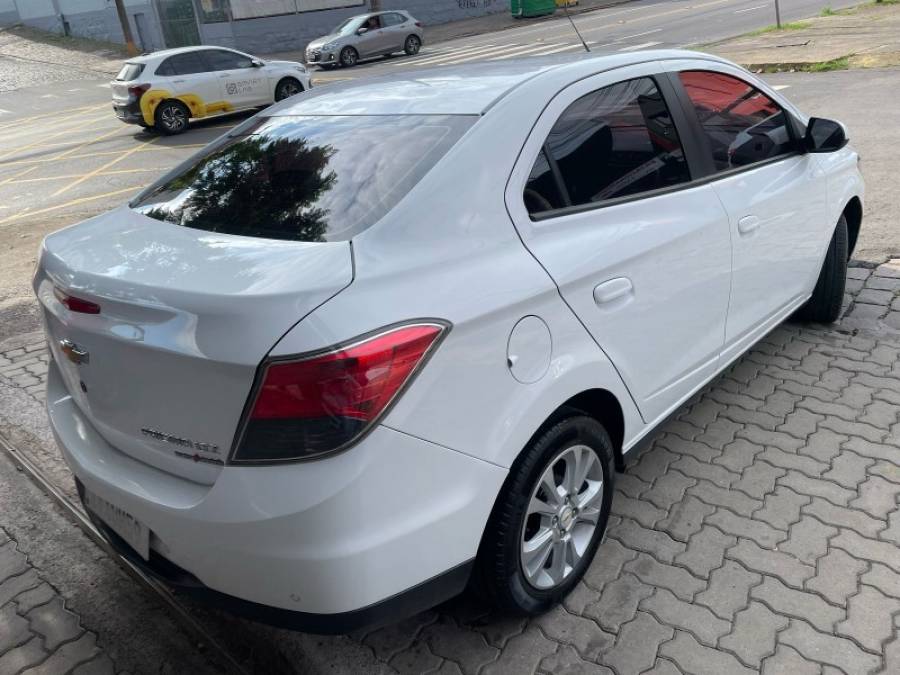 CHEVROLET - PRISMA - 2015/2015 - Branca - R$ 53.900,00