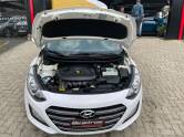 HYUNDAI - I30 - 2016/2016 - Branca - R$ 84.900,00