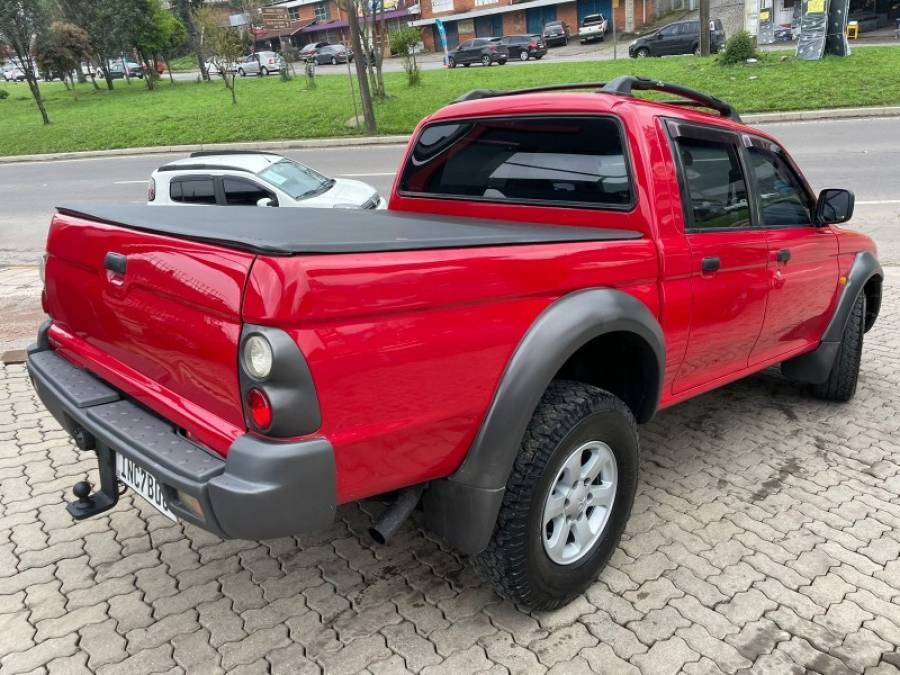 MITSUBISHI - L200 - 2006/2006 - Vermelha - R$ 52.900,00