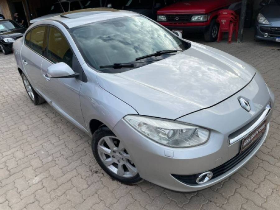 RENAULT - FLUENCE - 2012/2012 - Prata - R$ 39.900,00