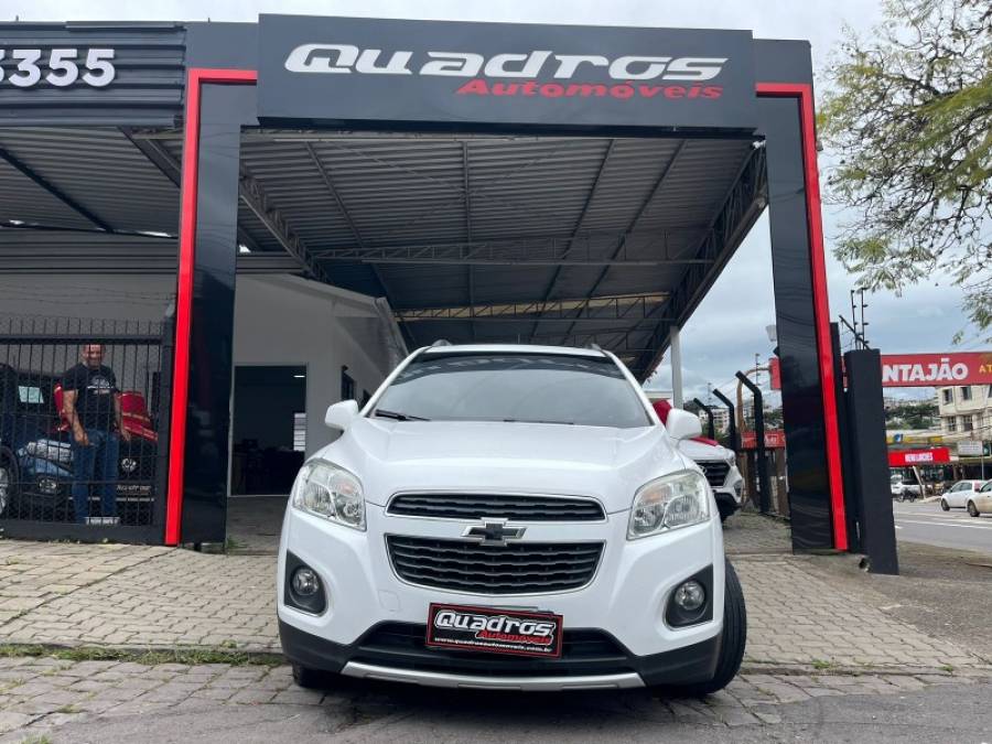 CHEVROLET - TRACKER - 2015/2015 - Branca - R$ 69.990,00