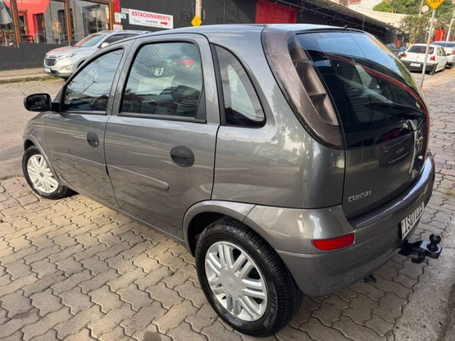 CHEVROLET - CORSA - 2012/2013 - Prata - R$ 29.900,00