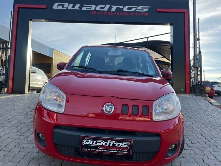 FIAT - UNO - 2013/2013 - Vermelha - R$ 32.900,00