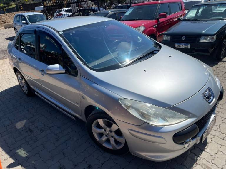 PEUGEOT - 307 - 2008/2008 - Prata - R$ 23.900,00