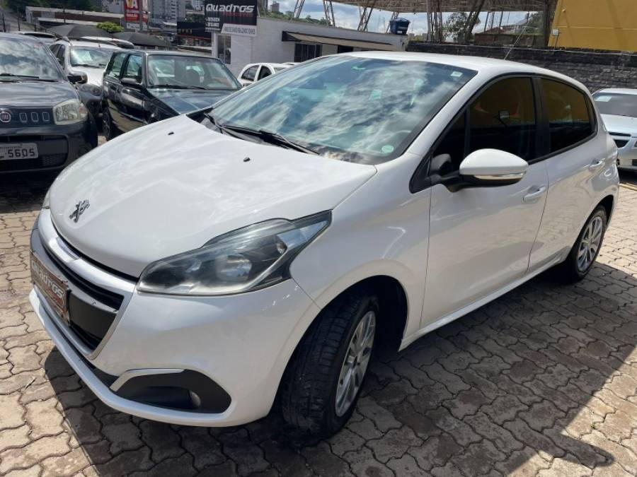 PEUGEOT - 208 - 2017/2017 - Branca - R$ 42.900,00