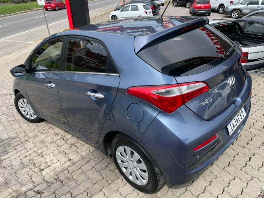 HYUNDAI - HB20 - 2016/2016 - Azul - R$ 46.900,00