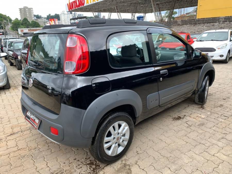 FIAT - UNO - 2012/2012 - Preta - R$ 31.900,00