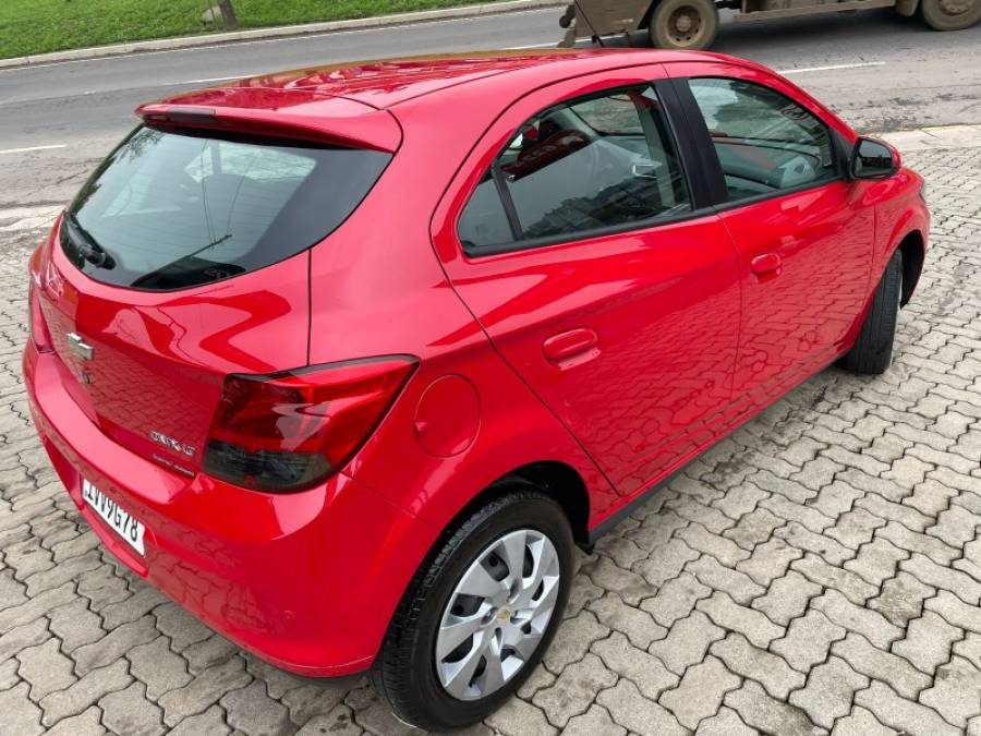 CHEVROLET - ONIX - 2015/2015 - Vermelha - R$ 49.900,00