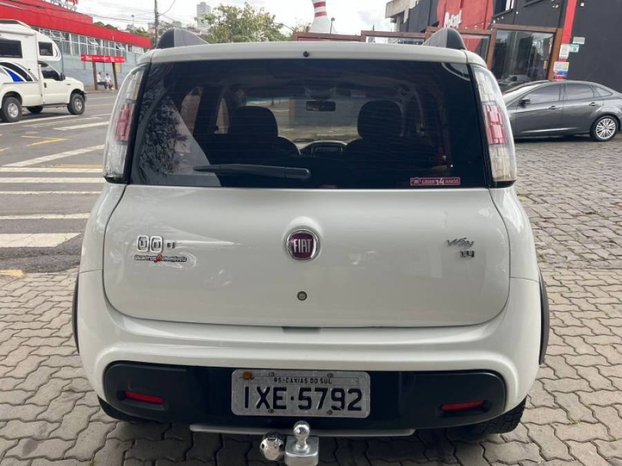 FIAT - UNO - 2016/2016 - Branca - R$ 43.900,00