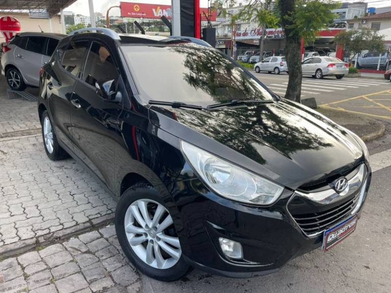 HYUNDAI - IX35 - 2012/2012 - Preta - R$ 65.900,00