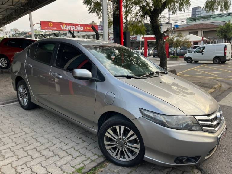 HONDA - CITY - 2014/2014 - Cinza - R$ 53.900,00