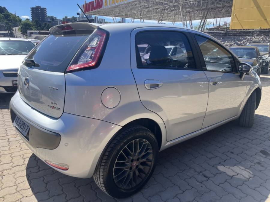 FIAT - PUNTO - 2013/2013 - Prata - R$ 36.900,00