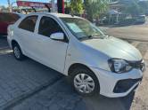 TOYOTA - ETIOS - 2018/2019 - Branca - R$ 65.900,00